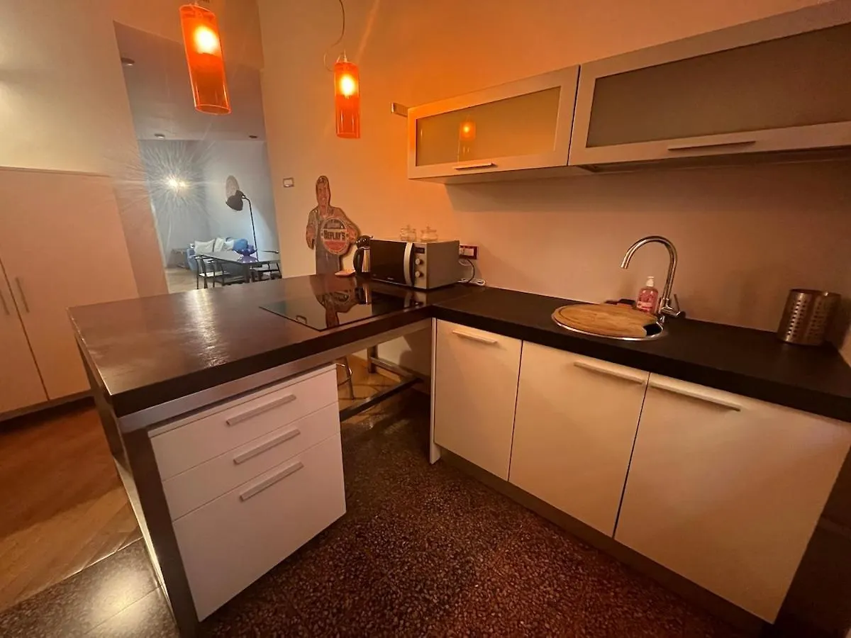 Apartment Modern Openspace In Piazza Repubblica Near To Via Montenapoleone Mailand